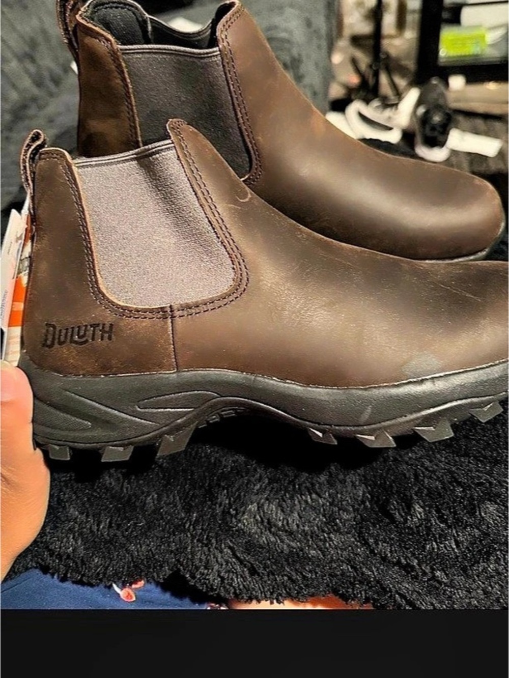 Dunham Leather Chelsea Boots US 9 Medium NWT